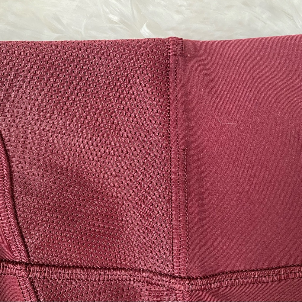 Lululemon *Mesh Wunder Under HR 28” - Picture 7 of 8